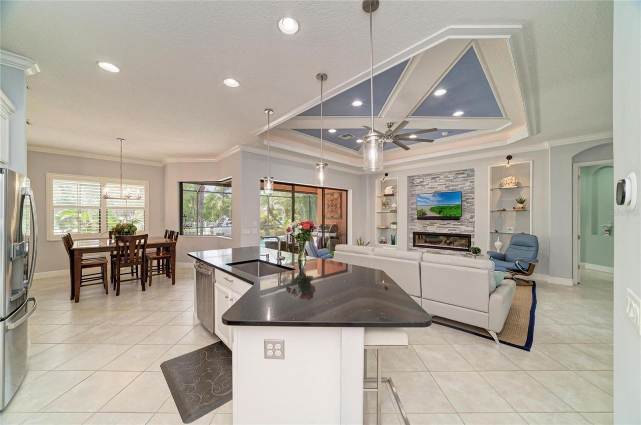 545 Mast Drive, Bradenton, FL 34208 Photo
