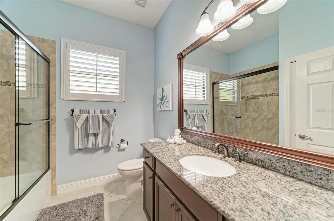 545 Mast Drive, Bradenton, FL 34208 Photo