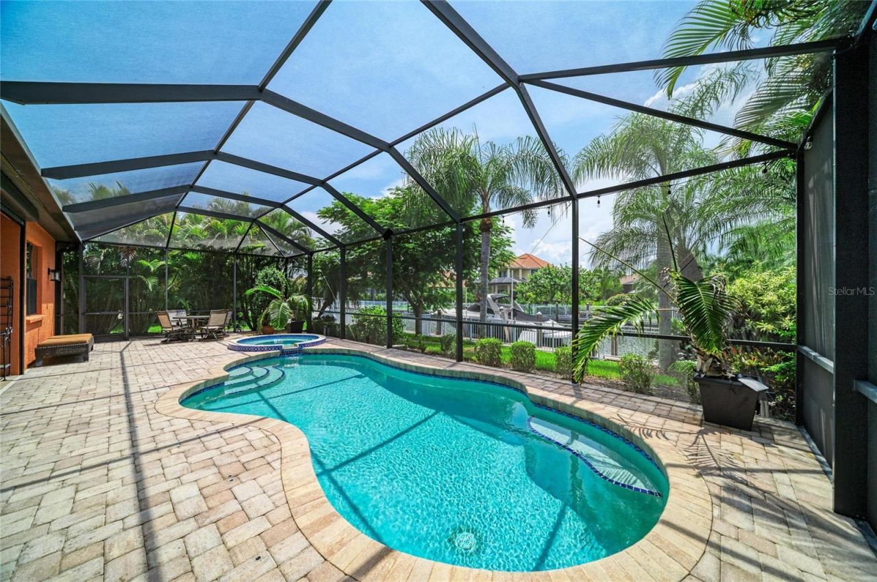 545 Mast Drive, Bradenton, FL 34208 Photo