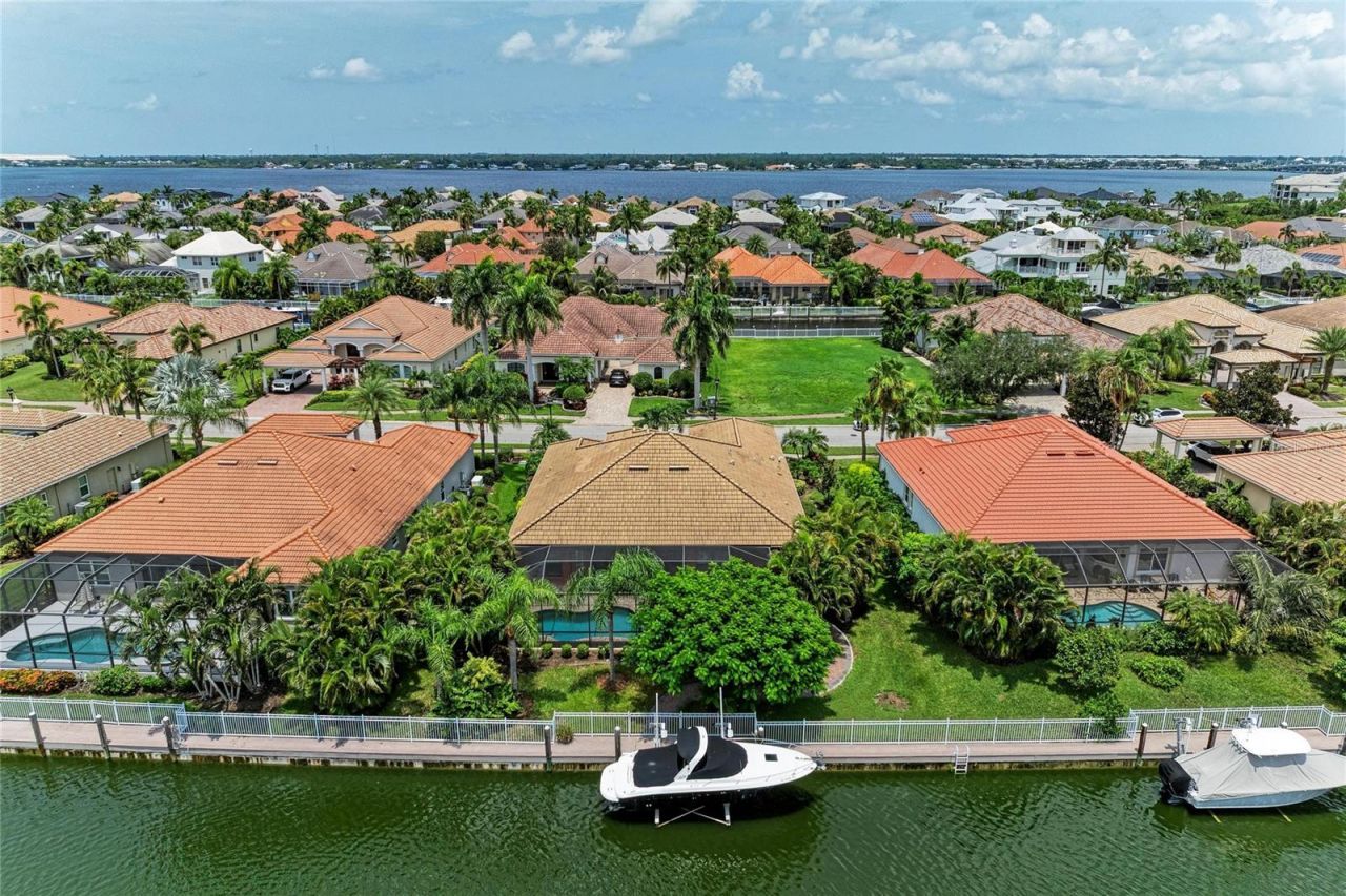 545 Mast Drive, Bradenton, FL 34208 Photo