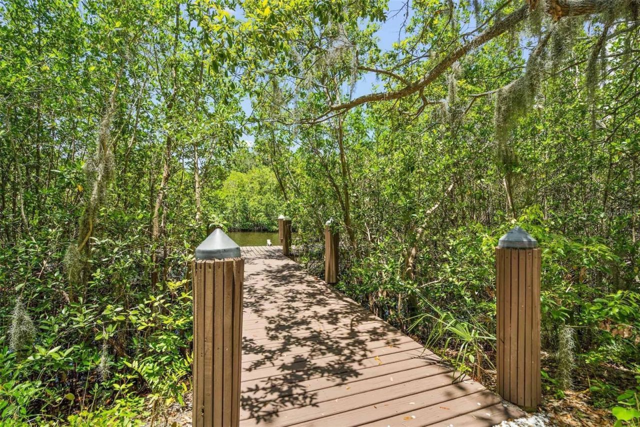 545 Mast Drive, Bradenton, FL 34208 Photo