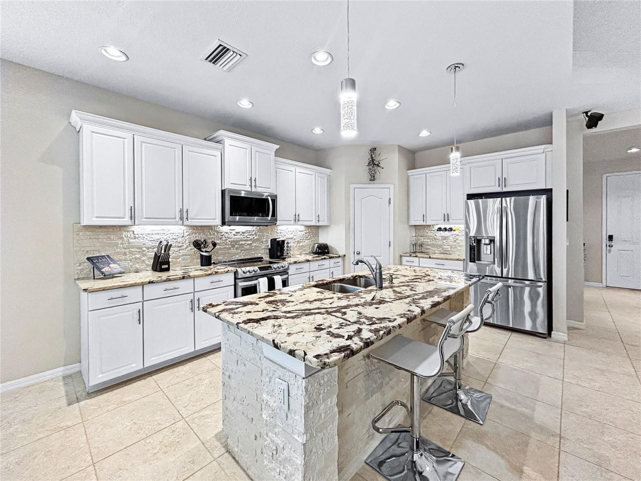 4548 29th Avenue Circle E, Palmetto, FL 34221 Photo