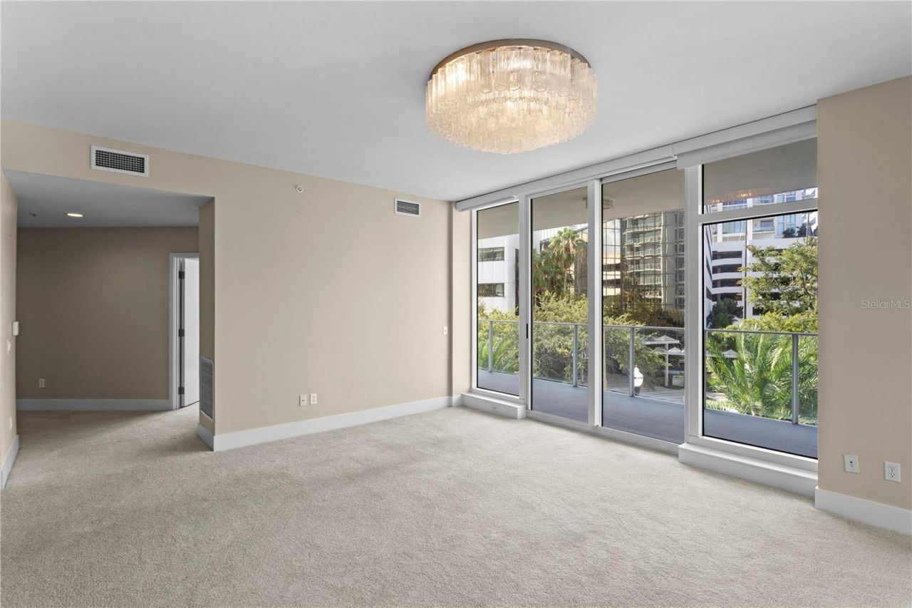 175 1st Street S, Unit 303, Saint Petersburg, FL 33701 Photo