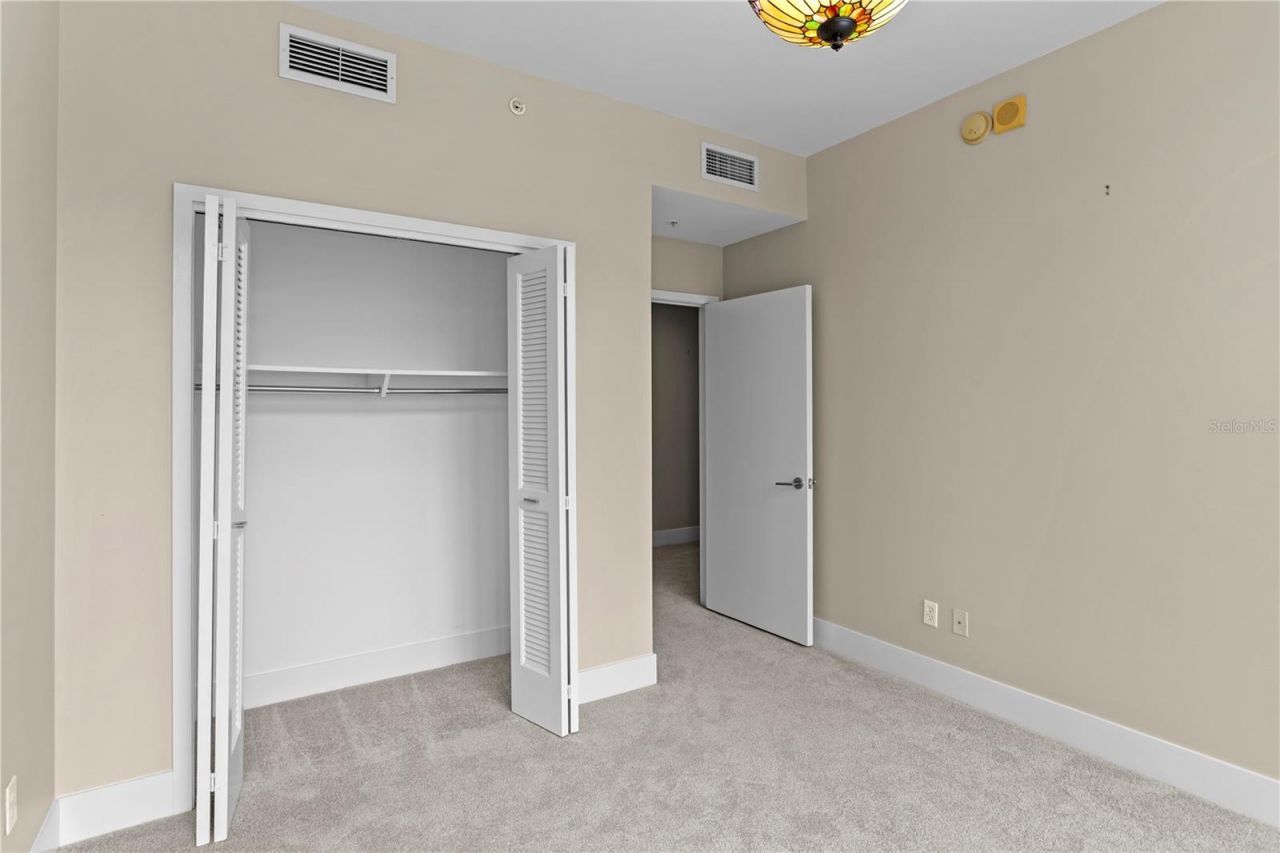 175 1st Street S, Unit 303, Saint Petersburg, FL 33701 Photo