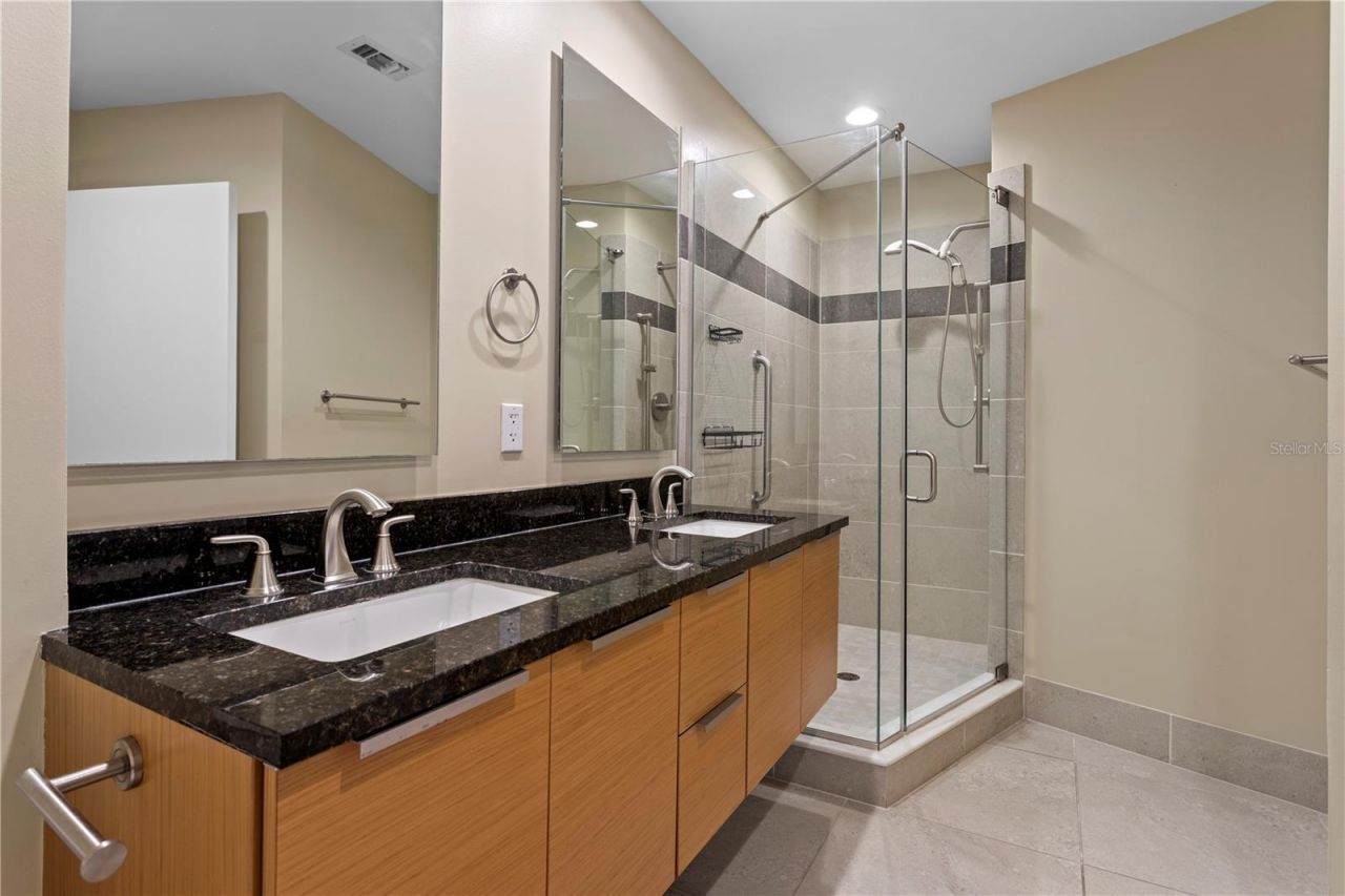 175 1st Street S, Unit 303, Saint Petersburg, FL 33701 Photo