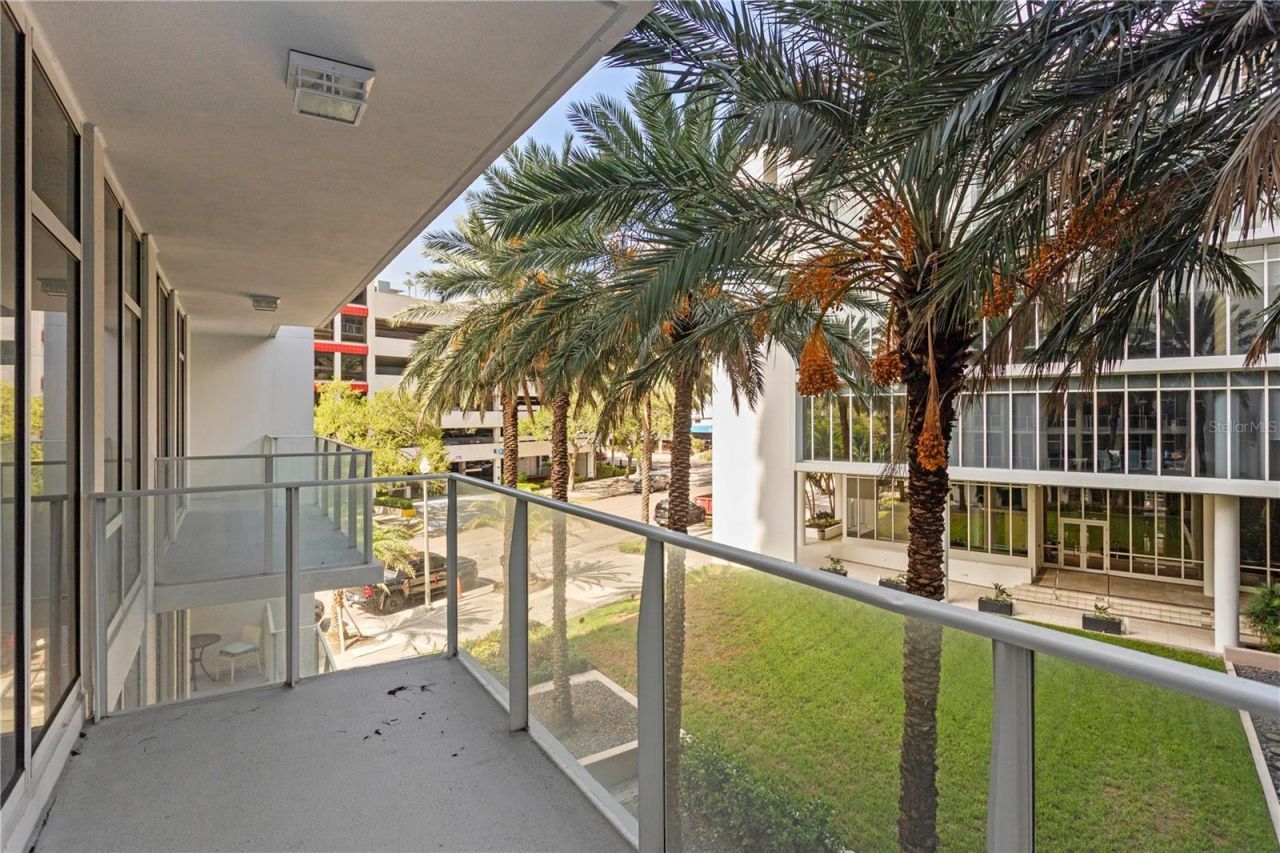 175 1st Street S, Unit 303, Saint Petersburg, FL 33701 Photo