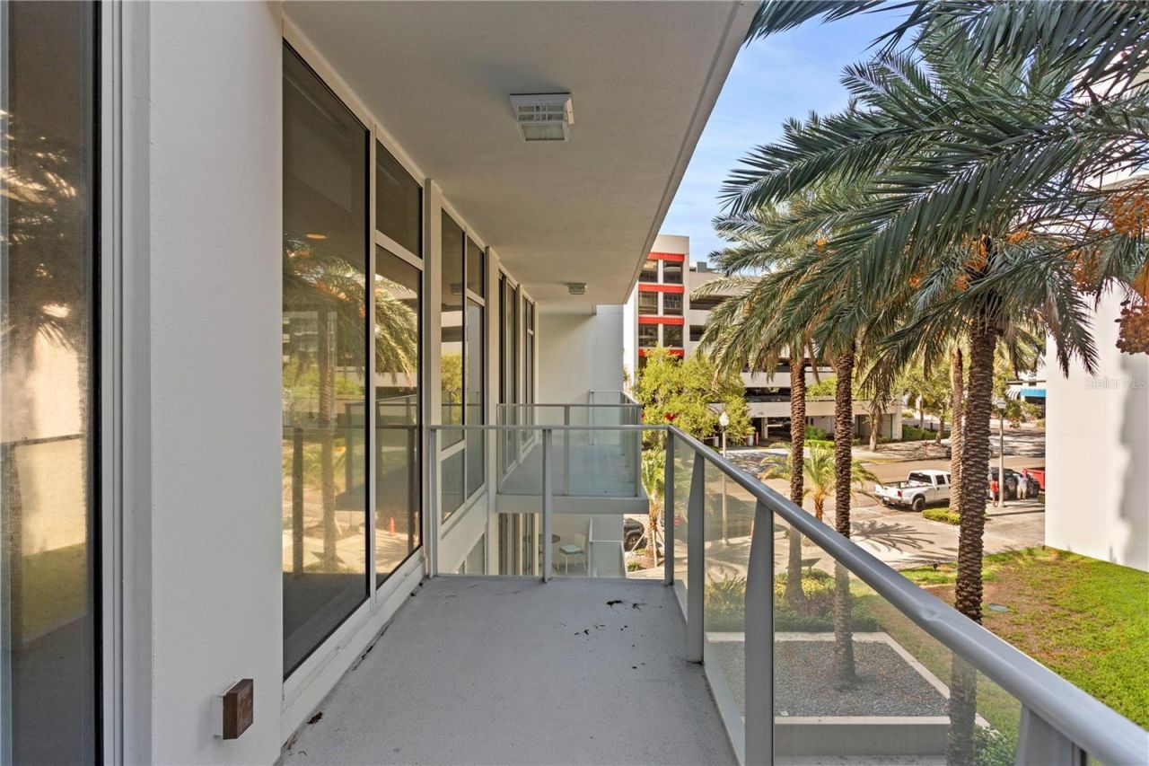 175 1st Street S, Unit 303, Saint Petersburg, FL 33701 Photo
