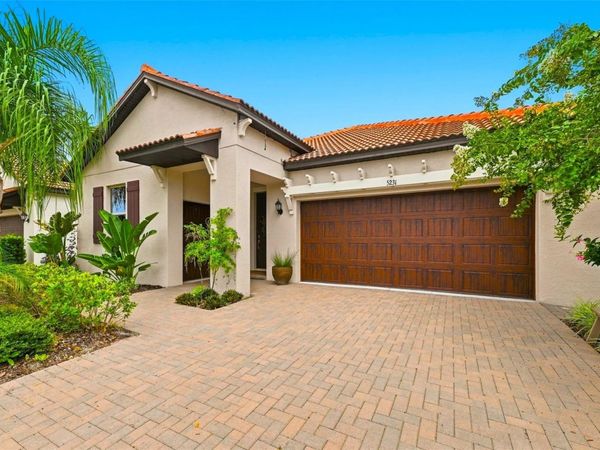 5231 WINDY GROVE DRIVE , WIMAUMA, FL 33598