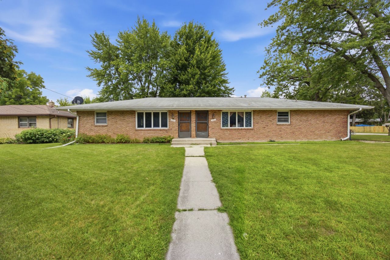 2105 Forest View Road, Rockford, IL 61108 Main Photo