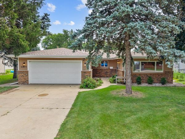 1007 Nancy Road , Lake Holiday, IL 60548