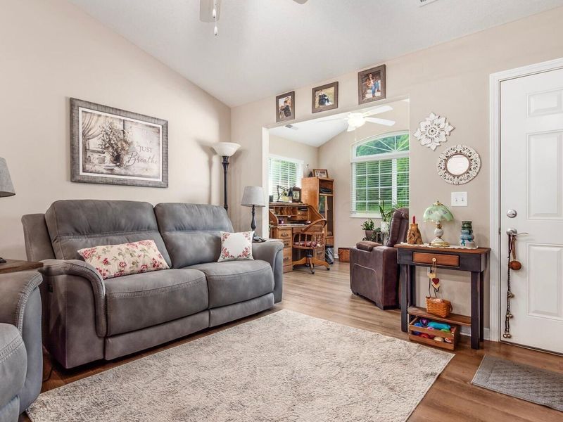 734 Whitetail Loop , Newark, OH 43055 Photo 7
