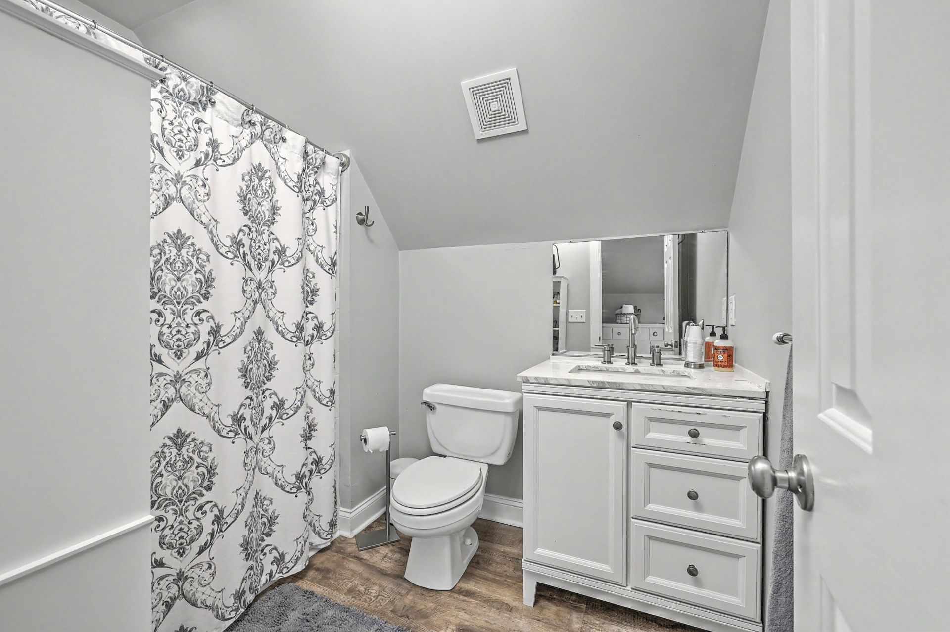 4424 Wild Thicket Lane Photo 36