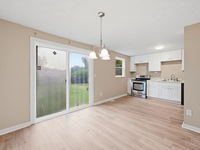 3419 Springdale Road, Cincinnati, OH 45251 Photo 9