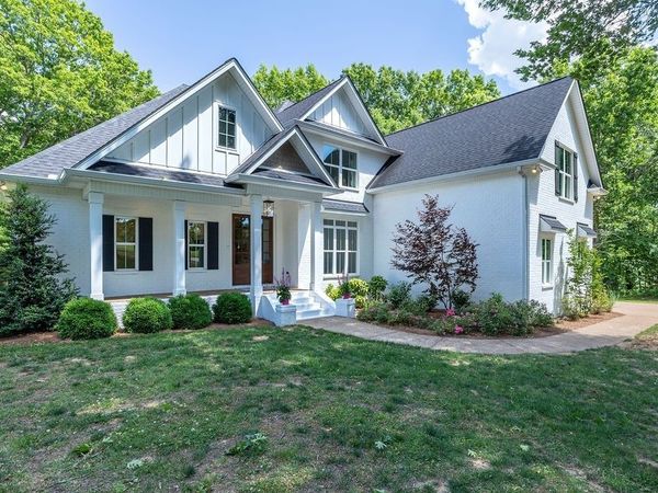 5111 SE Tater Peeler Rd , Lebanon, TN 37090