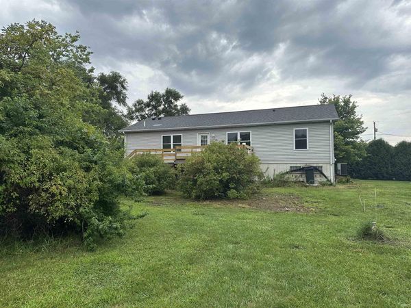 11877 N 600 W, DeMotte, IN 46310