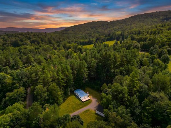 9 Hayes Road, Duxbury, VT 05676
