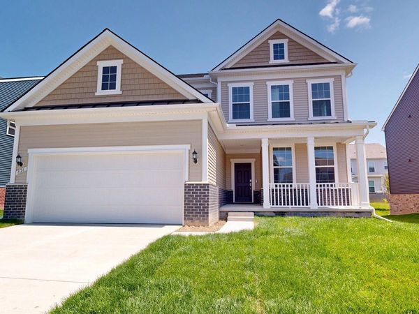 826 Kuss Drive, Saline, MI 48176