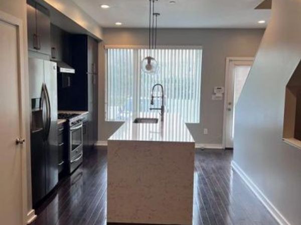 713 FAIRMOUNT AVENUE, PHILADELPHIA, PA 19123