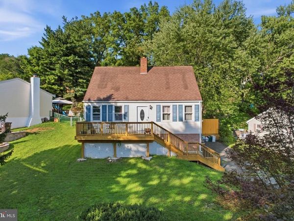 39 LINDY LANE, BOYERTOWN, PA 19512