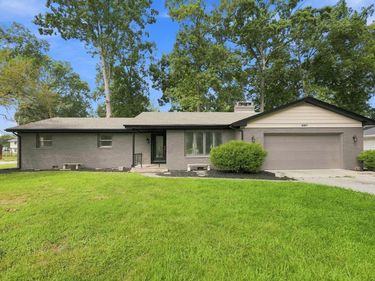 4917 Reed Road, Fort Wayne, IN 46835