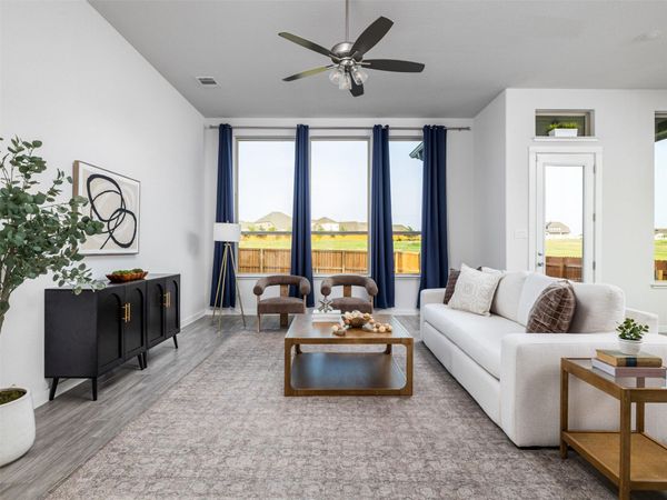 606 Spinnaker LOOP, Kyle, TX 78640
