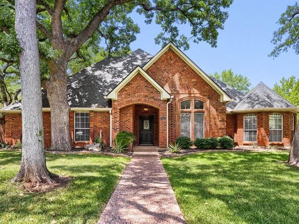 410 Longfellow Drive, Highland Village, TX 75077