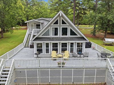 1903 Lakeshore Road , Camden, SC 29020