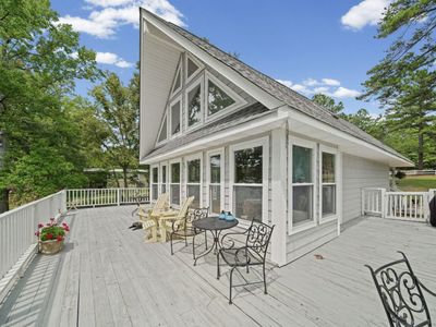 1903 Lakeshore Road, Camden, SC 29020