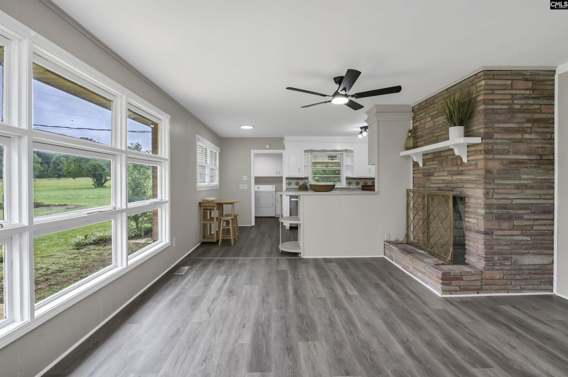 5463 Wheeland Road Photo 14