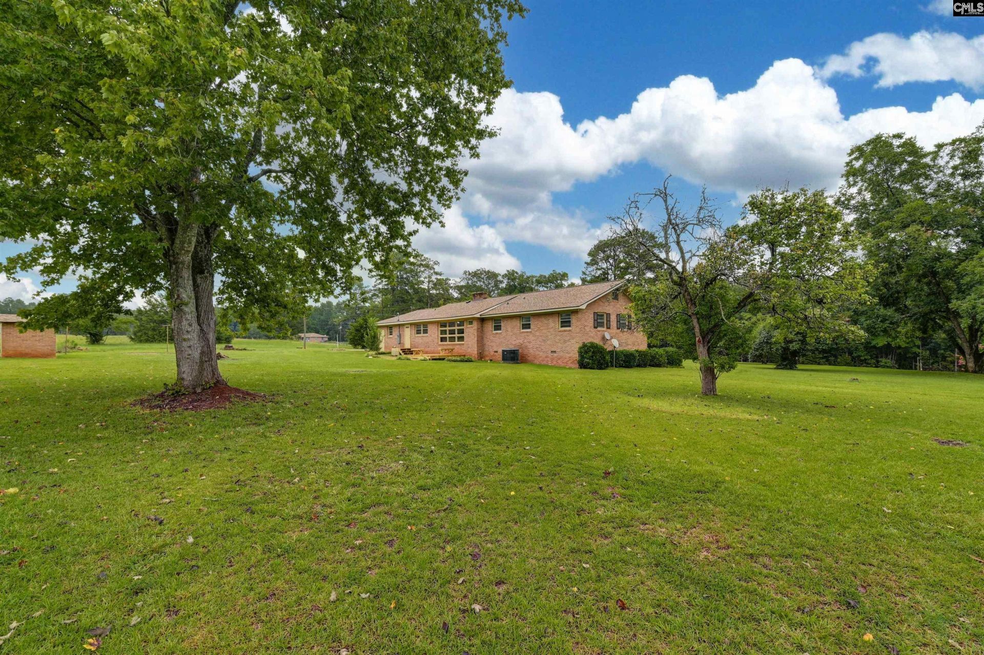 5463 Wheeland Road Photo 7