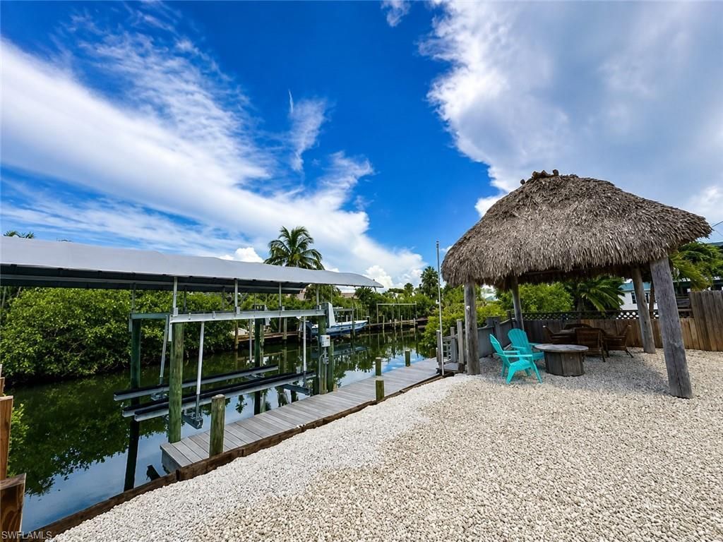 3597 Shell Mound Blvd, Fort Myers Beach, FL 33931 Photo