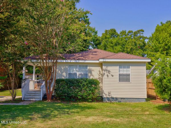 106 Thompson, Long Beach, MS 39560
