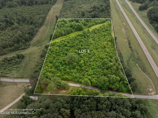 3 Hwy 84 , Collins, MS 39428