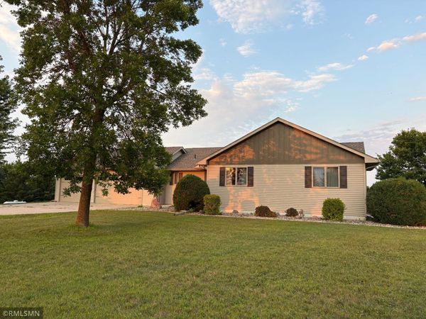 17135 705th Avenue, Dassel, MN 55325