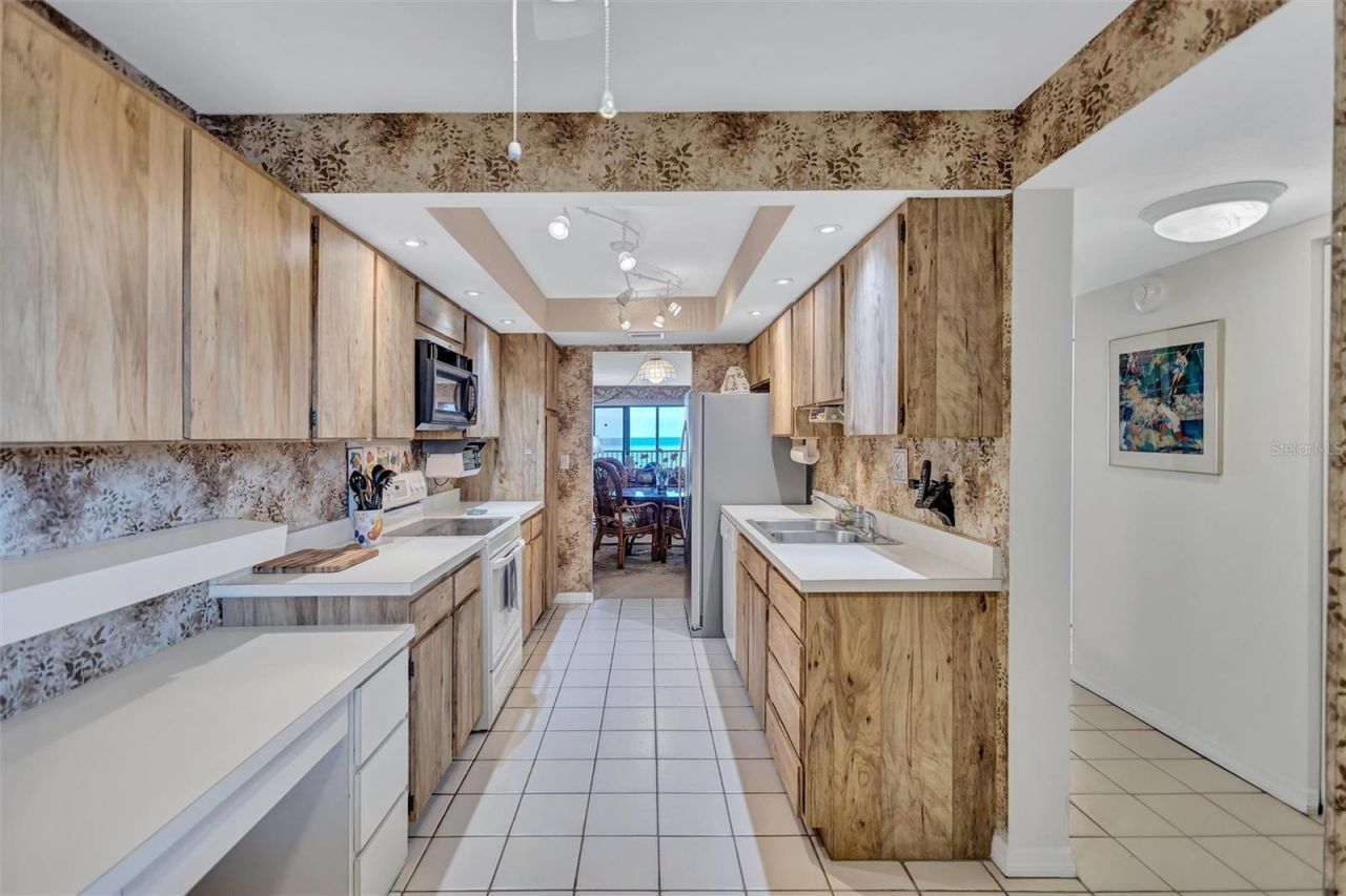 420 Beach Road, Unit 508, Sarasota, FL 34242 Photo