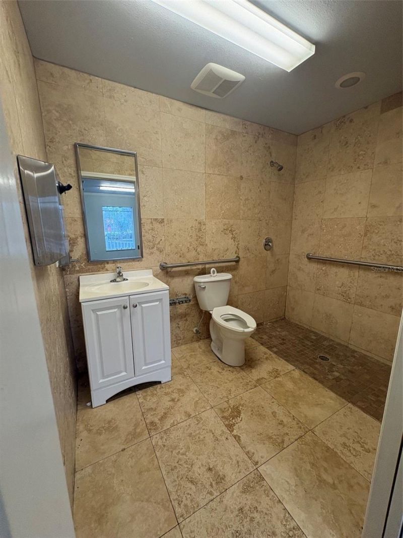 214 W Memorial Boulevard, Lakeland, FL 33815 Photo