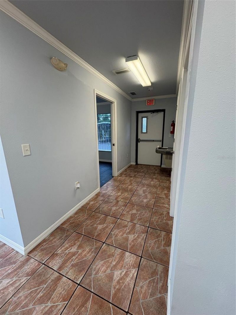 214 W Memorial Boulevard, Lakeland, FL 33815 Photo