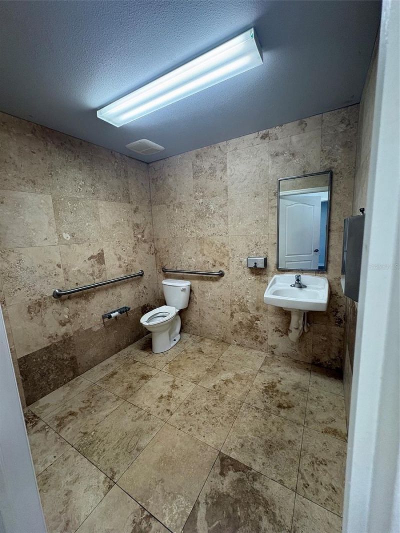 214 W Memorial Boulevard, Lakeland, FL 33815 Photo