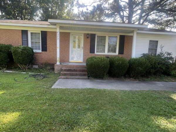 2573 Rosewood Drive, Winterville, NC 28590