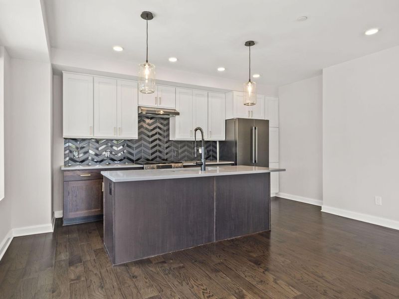 207 E 5th Avenue , Columbus, OH 43201 Photo 7