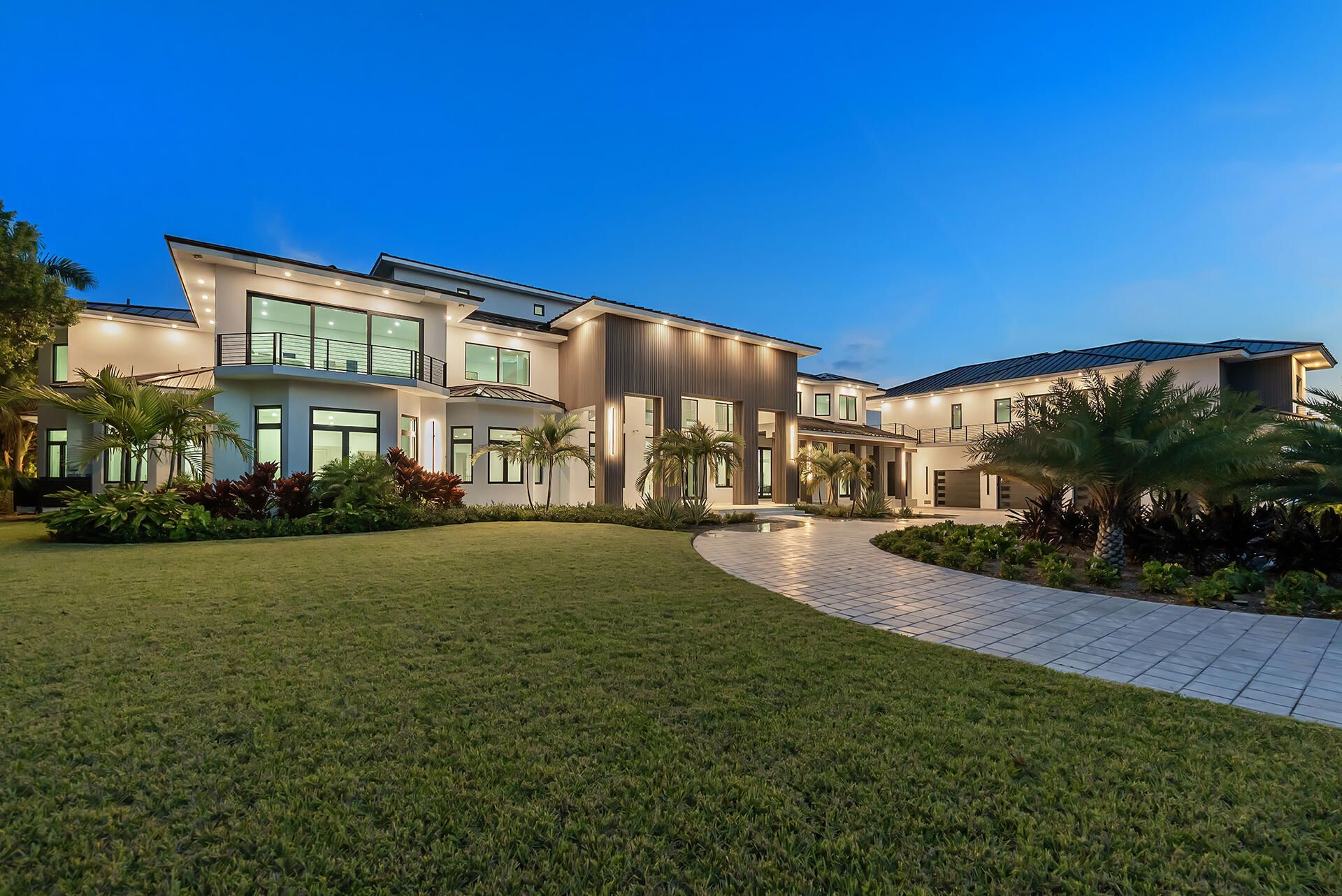 2405 Coco Plum Dr, Marathon, FL 33050 Photo