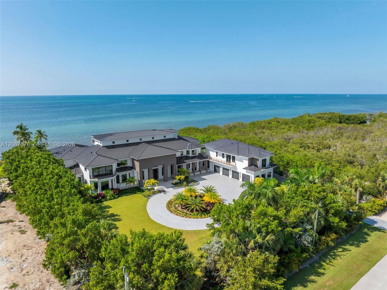 2405 Coco Plum Dr, Marathon, FL 33050 Photo