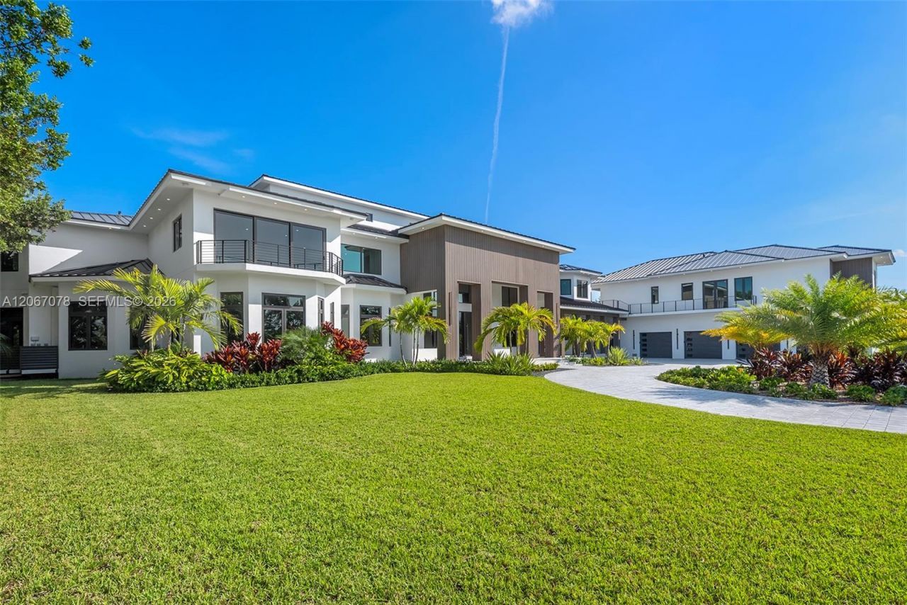 2405 Coco Plum Dr, Marathon, FL 33050 Photo