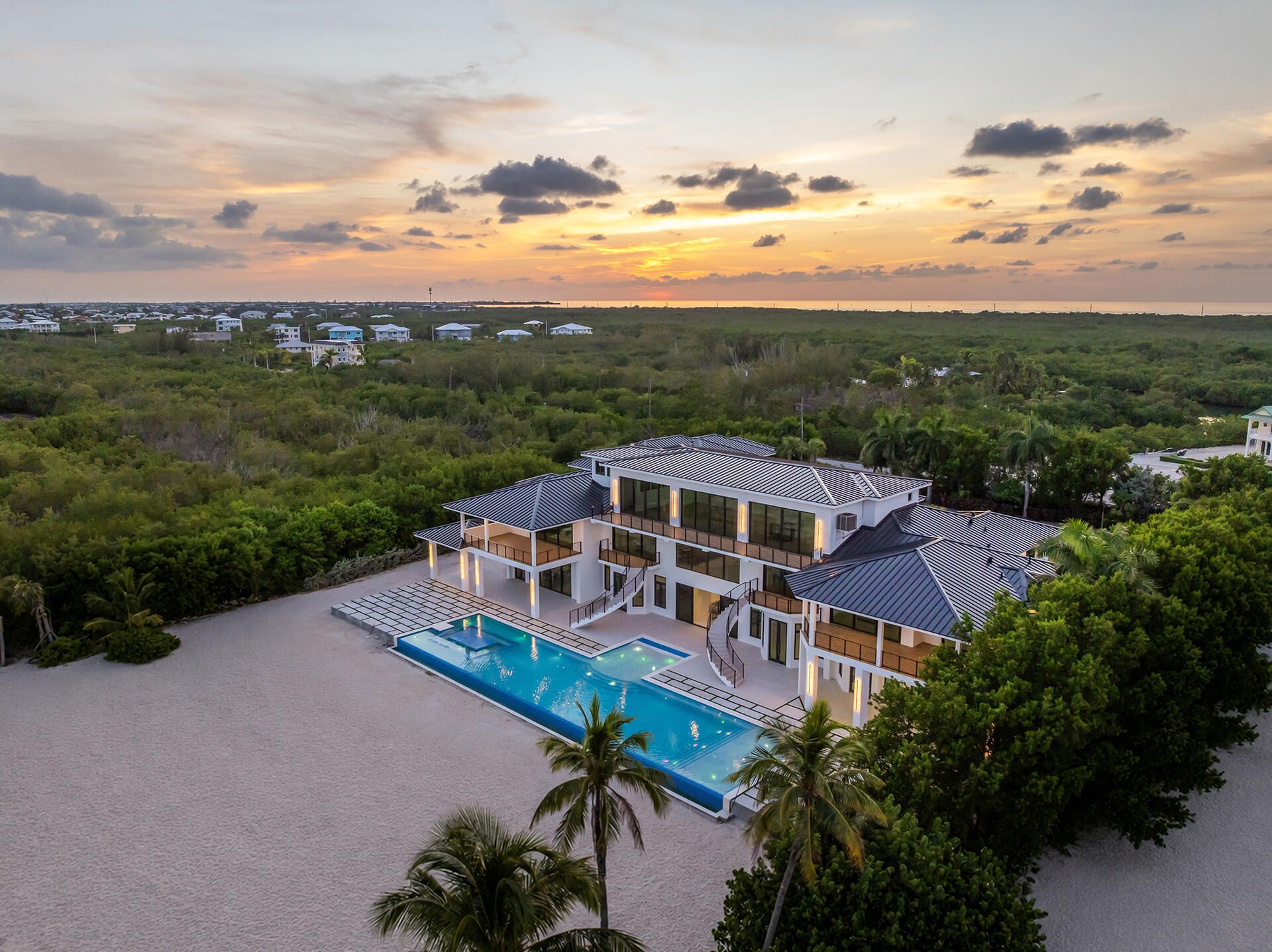 2405 Coco Plum Dr, Marathon, FL 33050 Photo