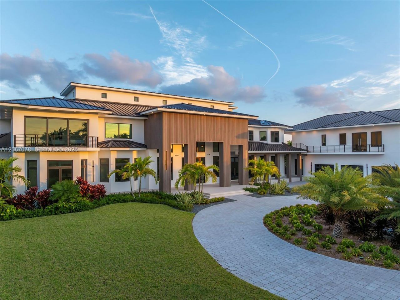 2405 Coco Plum Dr, Marathon, FL 33050 Photo
