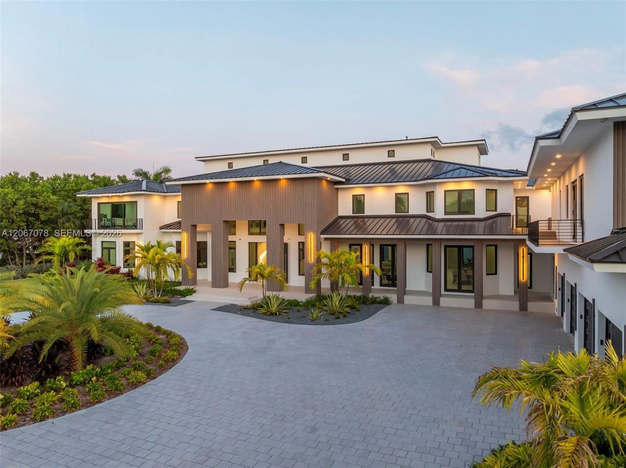 2405 Coco Plum Dr, Marathon, FL 33050 Photo