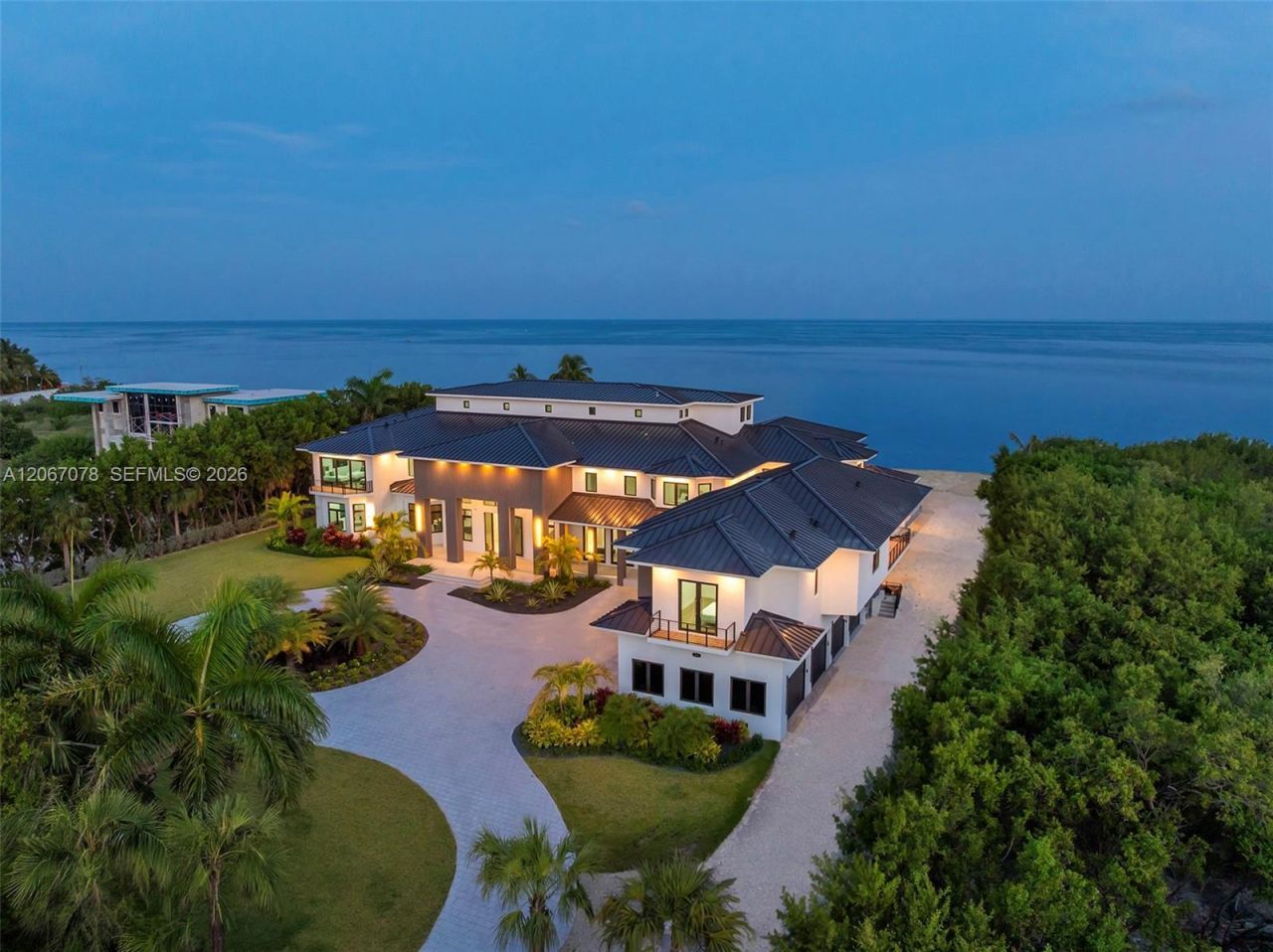 2405 Coco Plum Dr, Marathon, FL 33050 Photo