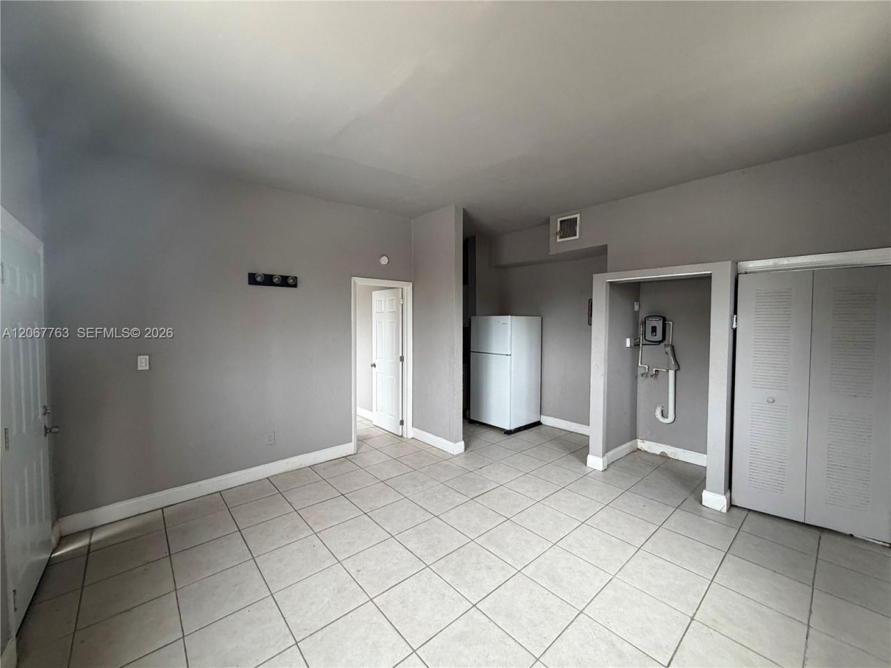 612 NW 2nd Ave, Unit 1, Hallandale Beach, FL 33009 Photo