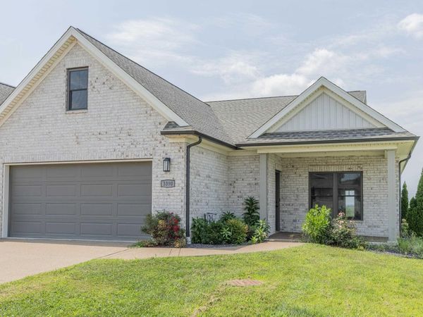 3390 White Oak Trail, Newburgh, IN 47630
