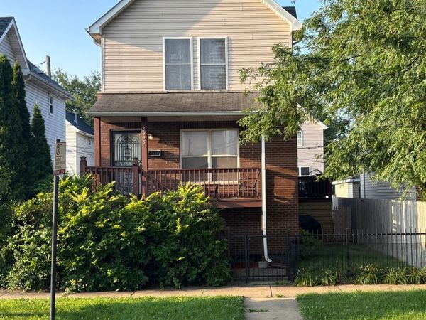 3955 W Huron Street , Chicago, IL 60624